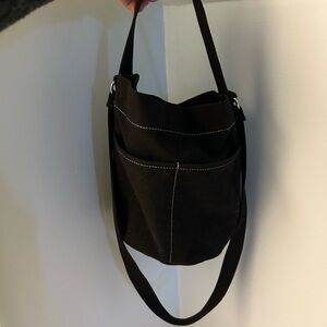 UO Black Cloth Bucket Bag EUC
